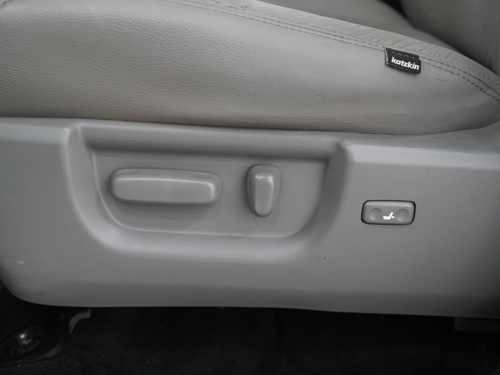 Used 2018 Toyota Sequoia SR5 AWD/4WD image 27