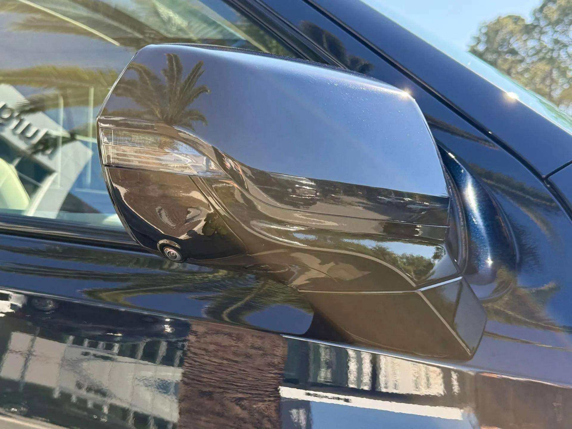 Used 2024 Cadillac Escalade ESV Sport Platinum w/ Heavy-Duty Trailer Package image 24