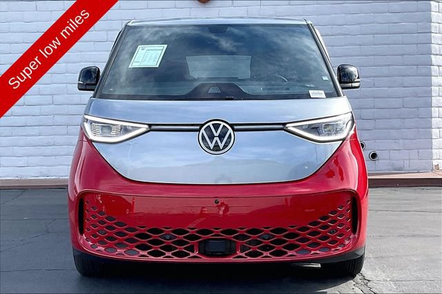 Used 2025 Volkswagen ID. Buzz Pro S Plus AWD/4WD image 2