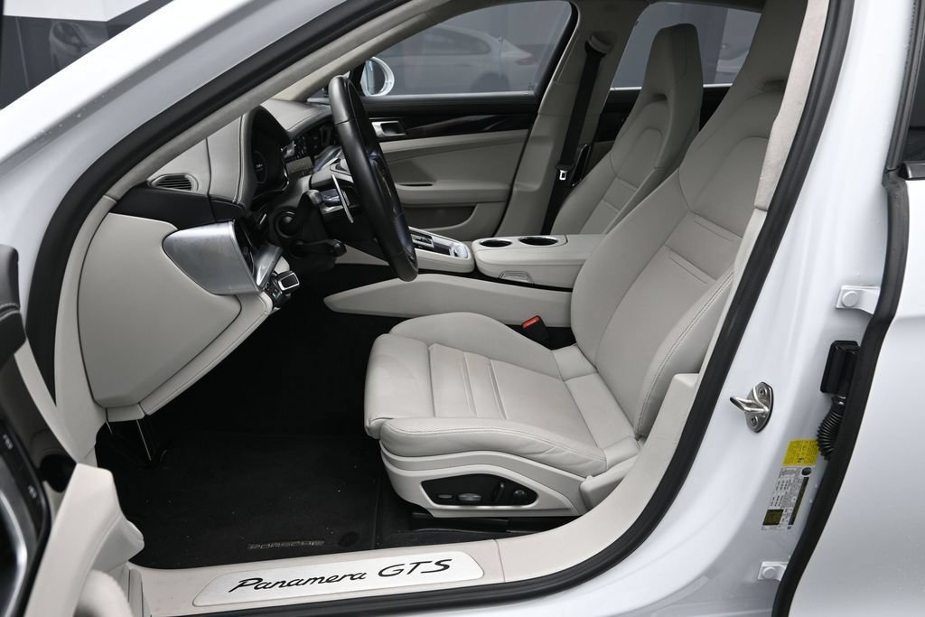 Certified 2023 Porsche Panamera GTS AWD/4WD image 5