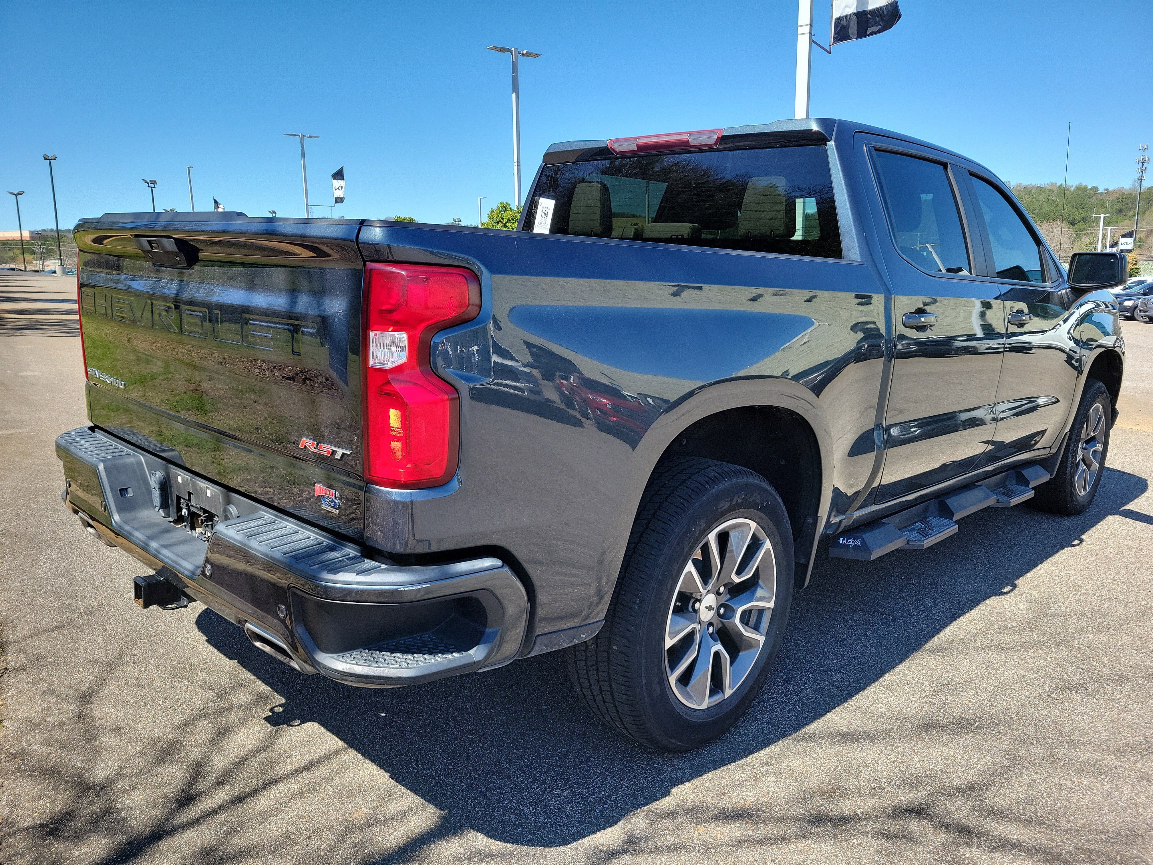 Used 2019 Chevrolet Silverado 1500 RST image 24