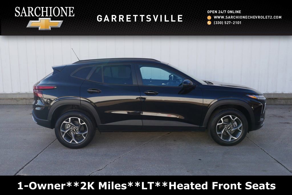 Used 2025 Chevrolet Trax LT w/ Driver Confidence Package image 1