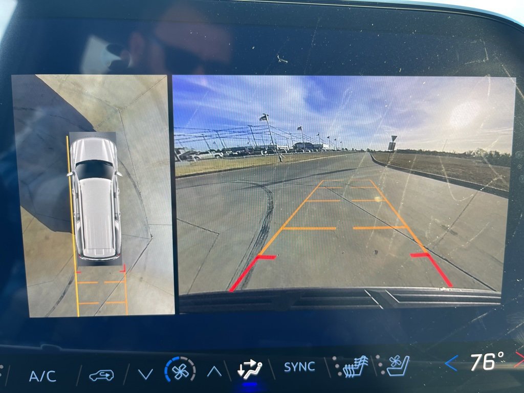 New 2026 Chevrolet Suburban High Country image 25