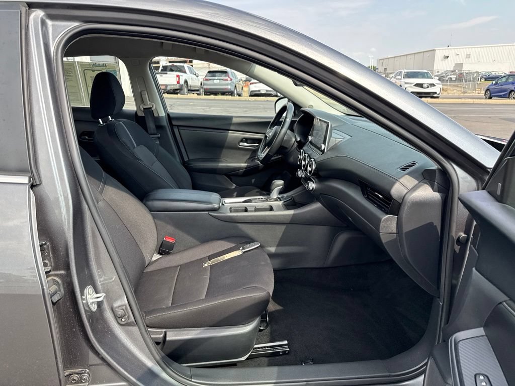 Used 2025 Nissan Sentra SV w/ All-Weather Package FWD image 34