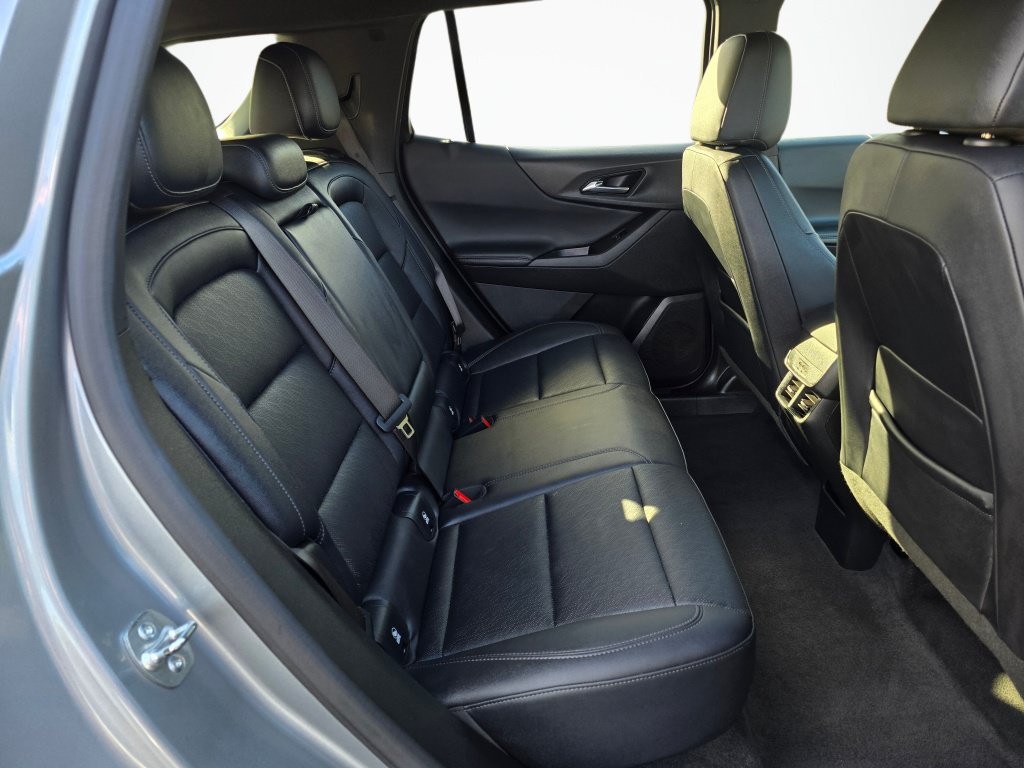 Used 2025 Chevrolet Equinox LT w/ Convenience Package II FWD image 25