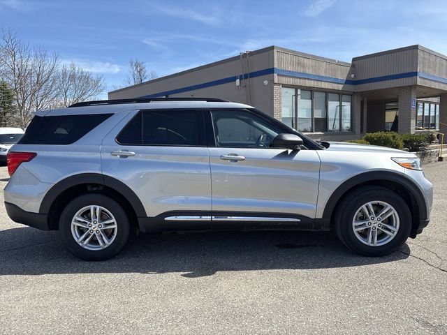 Certified 2023 Ford Explorer XLT w/ Equipment Group 202A image 13