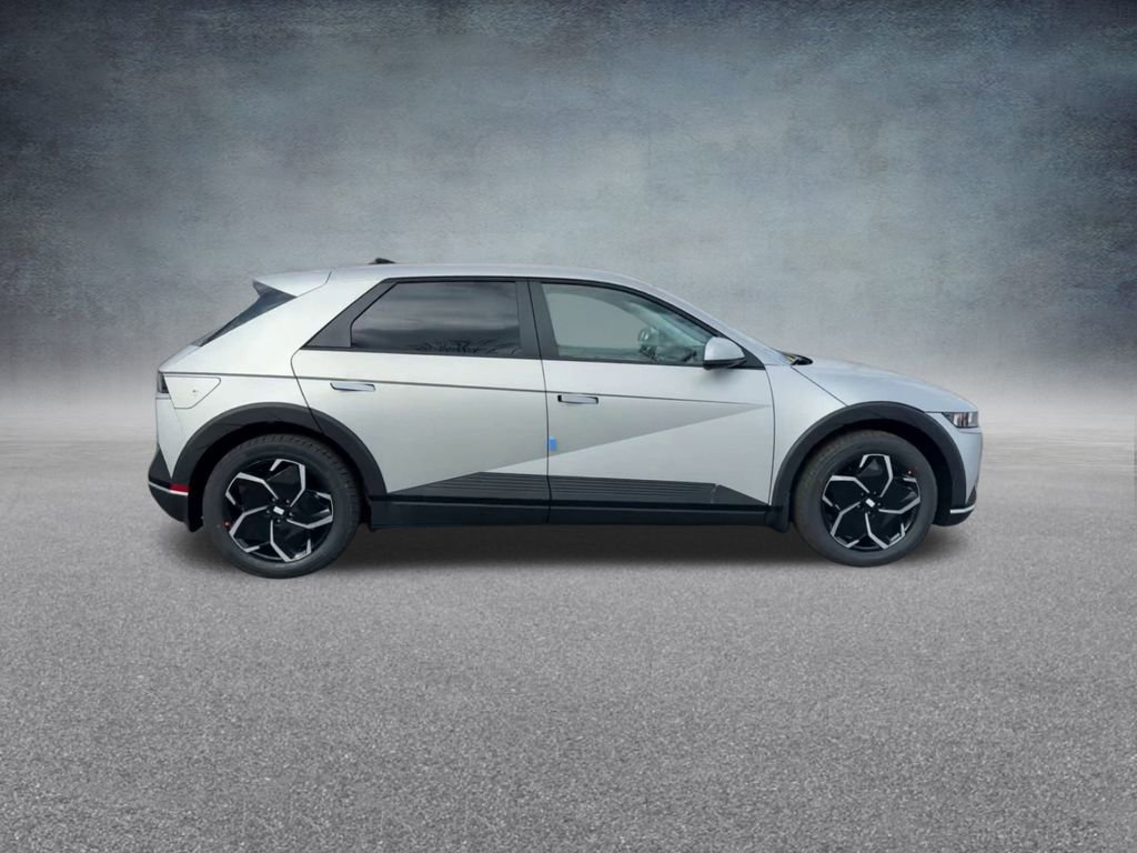 New 2024 Hyundai Ioniq 5 SEL image 24