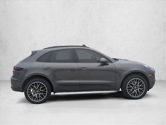 Used 2018 Porsche Macan AWD/4WD image 4