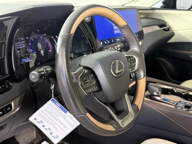 Used 2024 Lexus RX 350 Premium w/ Accessory Package AWD/4WD image 15