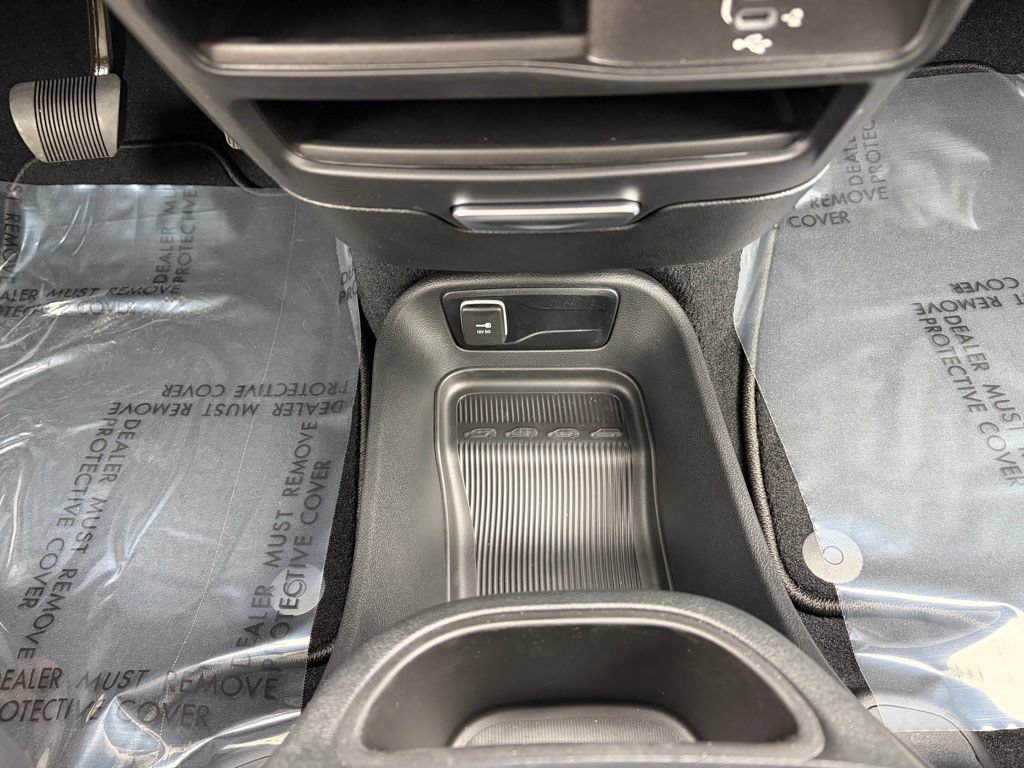 New 2026 Chrysler Pacifica Select AWD/4WD image 31