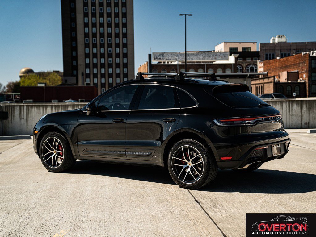 Used 2023 Porsche Macan image 7
