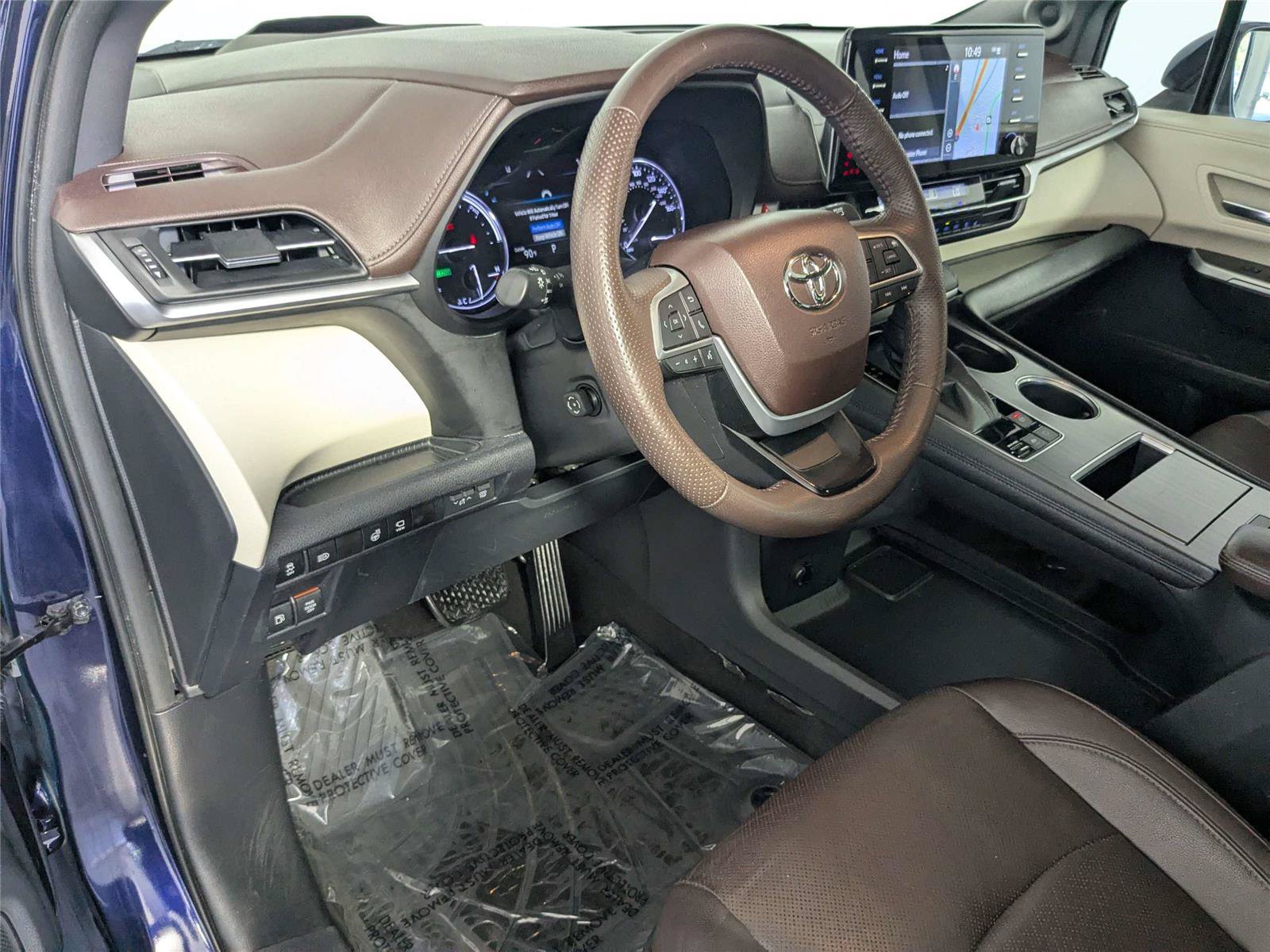 Certified 2022 Toyota Sienna Platinum FWD image 13