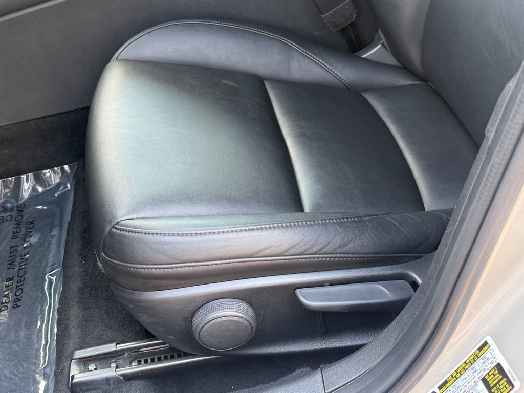 Used 2024 MAZDA MAZDA3 s FWD image 24
