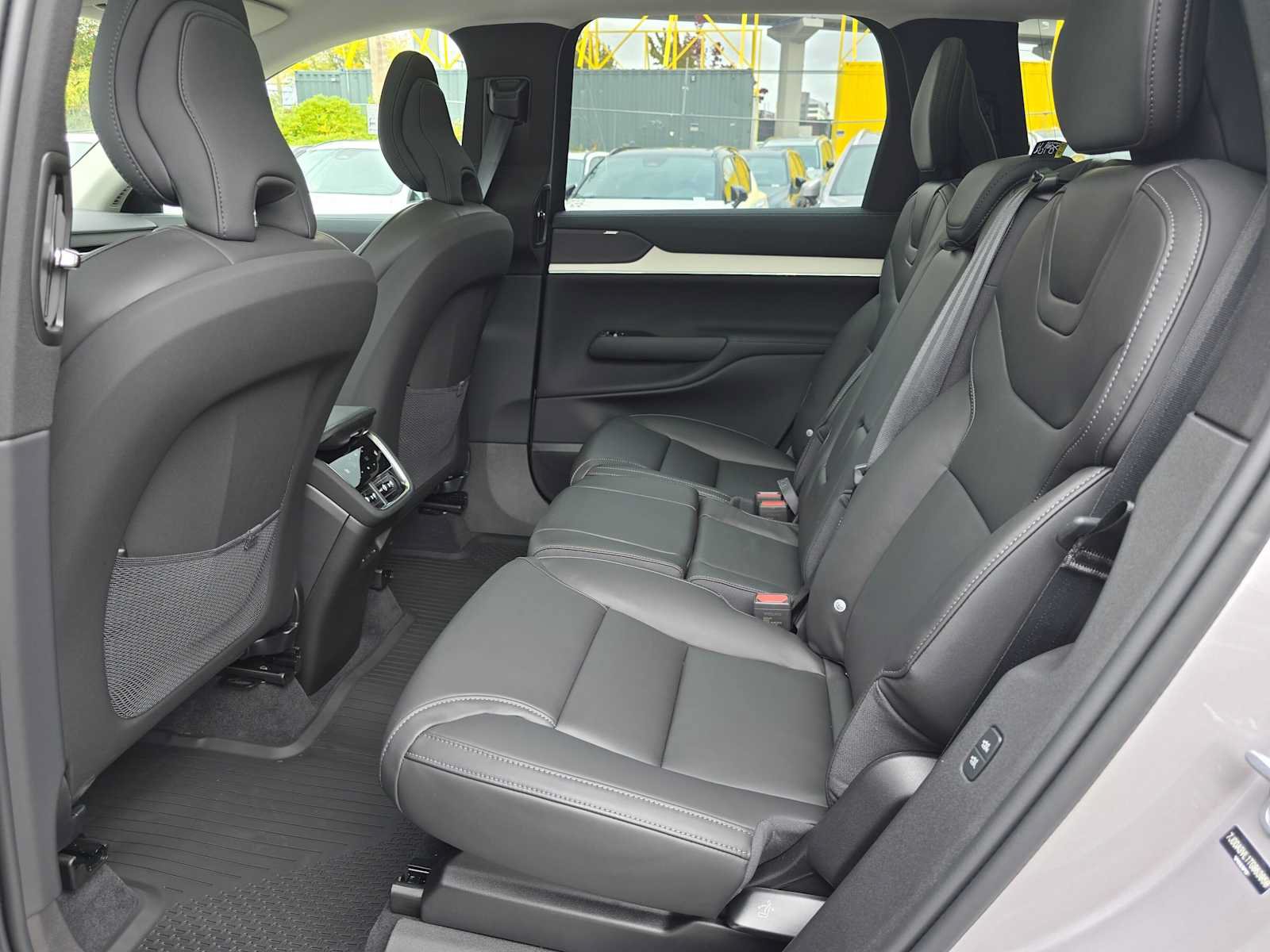 New 2026 Volvo EX90 Ultra AWD/4WD image 15