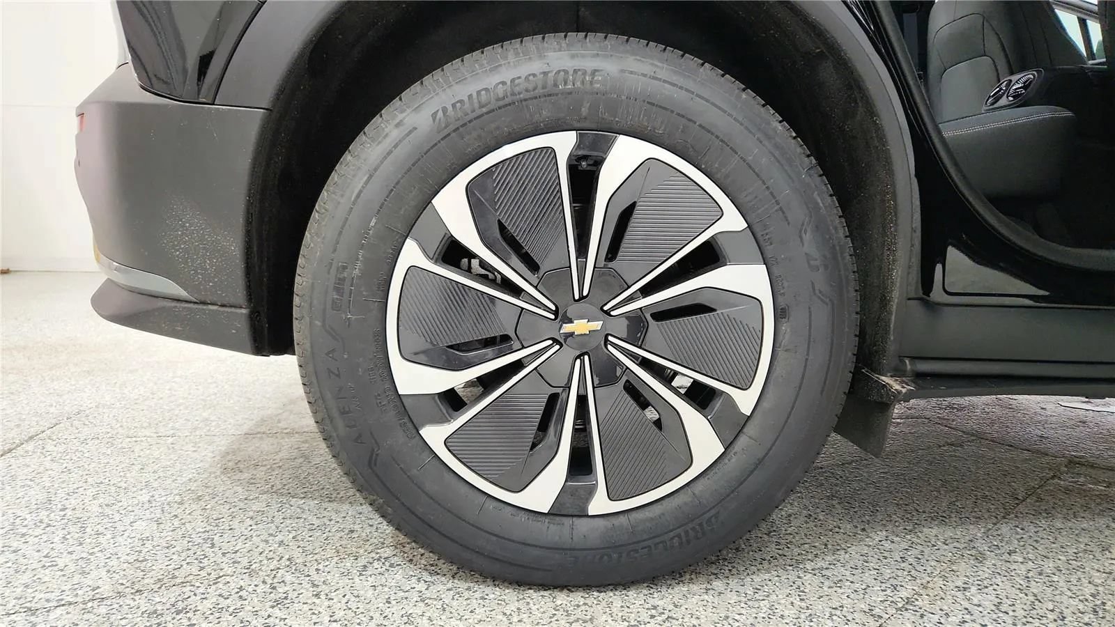 New 2026 Chevrolet Blazer EV LT AWD/4WD image 13