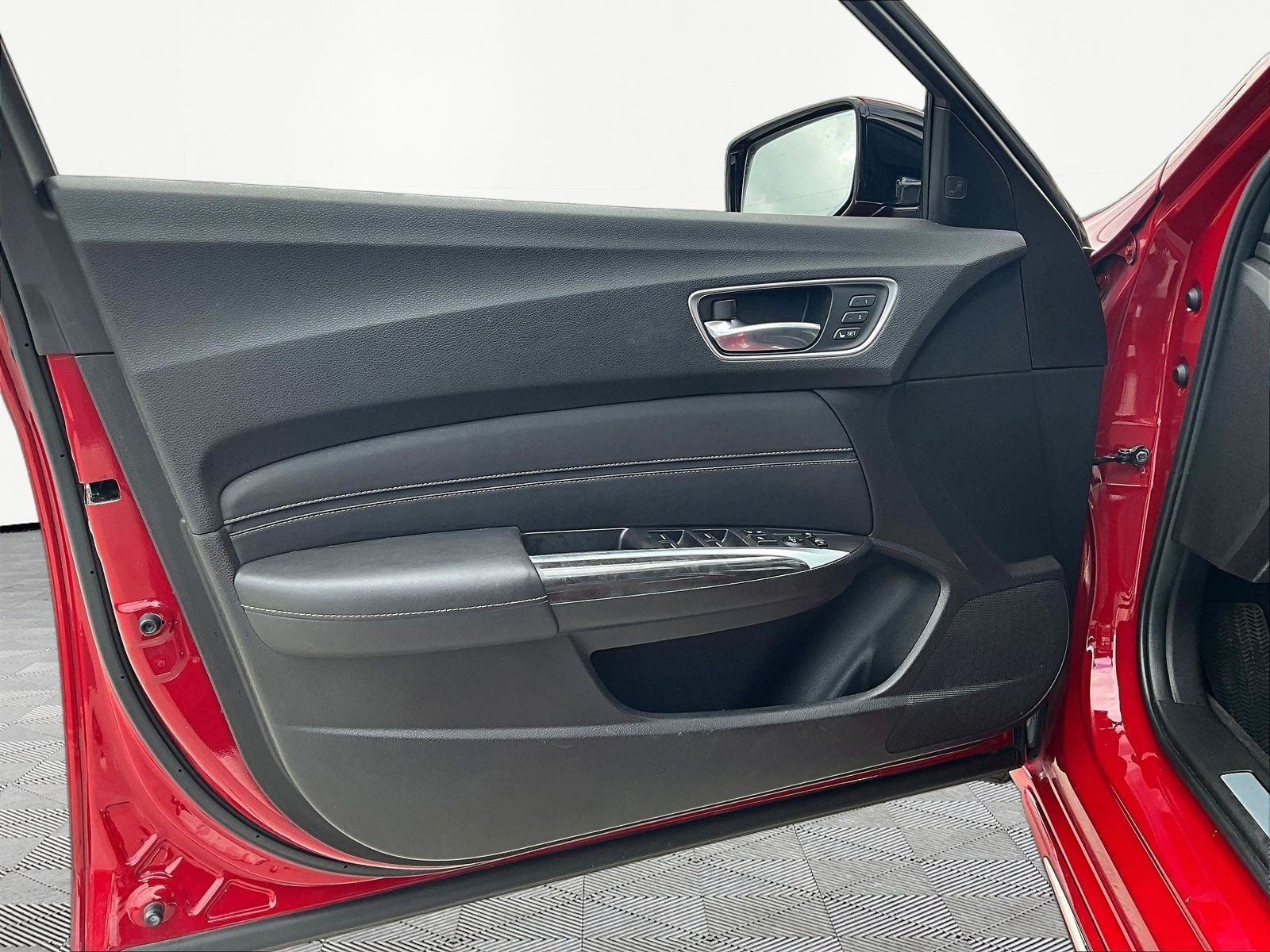Used 2018 Acura TLX w/ Advance Package FWD image 19