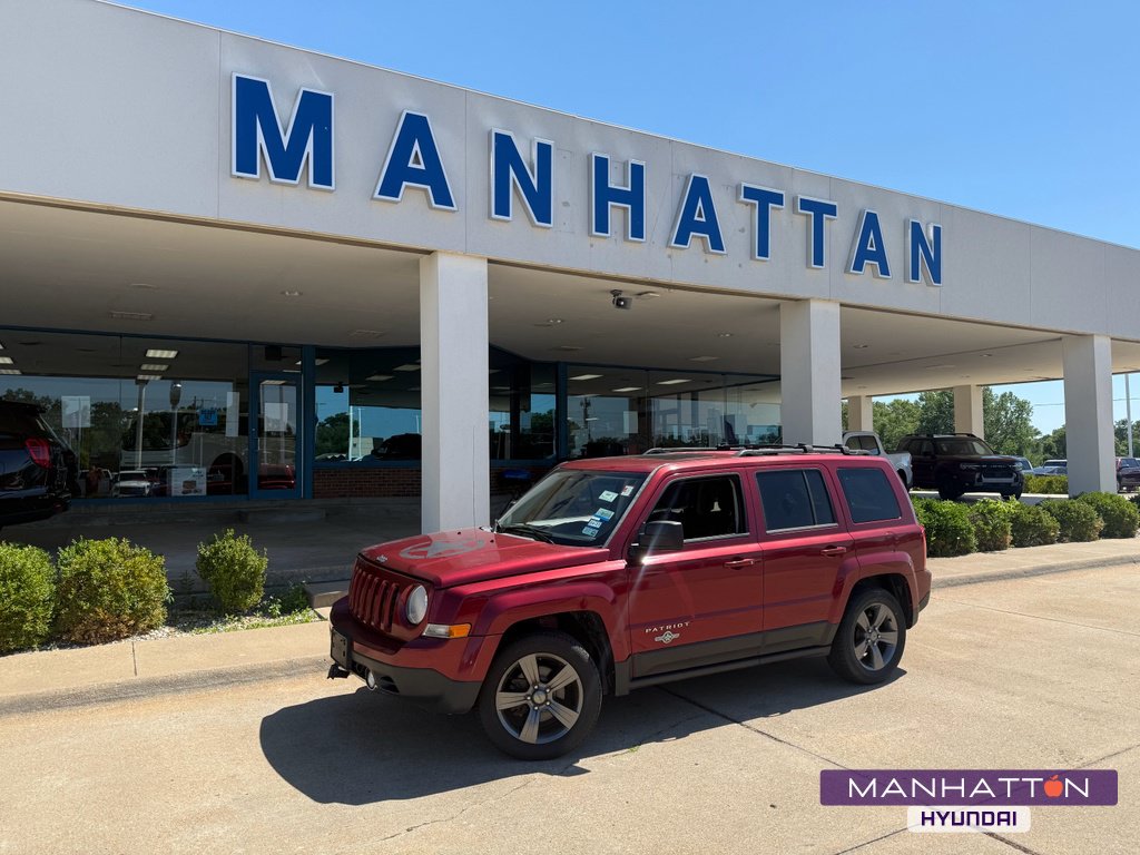 Used 2014 Jeep Patriot Latitude w/ Freedom Edition Package FWD image 1