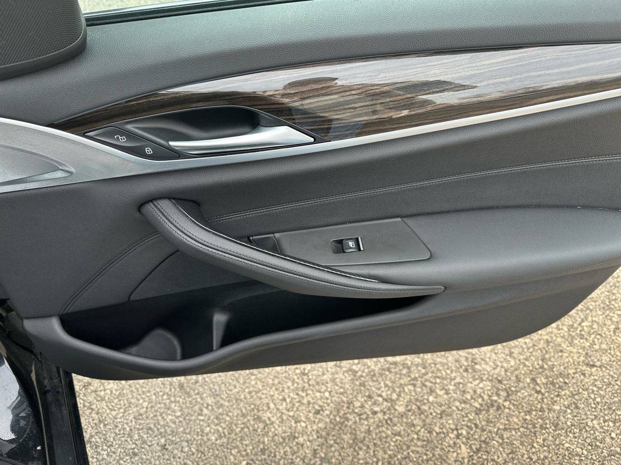 Used 2019 BMW 530e 530e iPerformance Plug-In Hybr w/ Convenience Package image 22