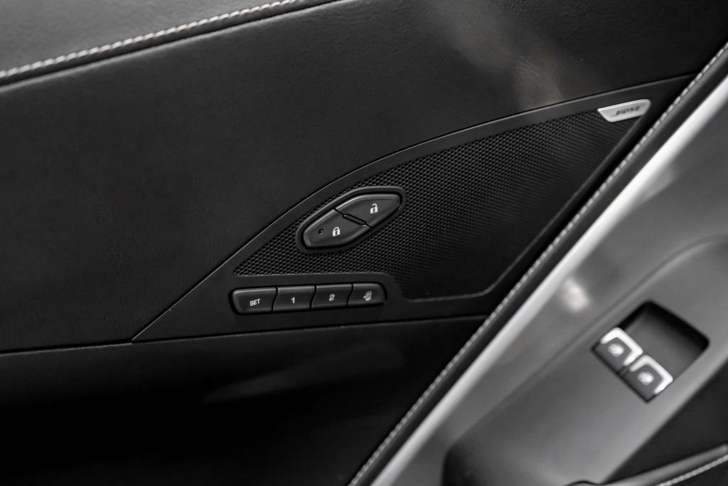 Used 2015 Chevrolet Corvette Z06 w/ 2LZ Preferred Equipment Group image 31