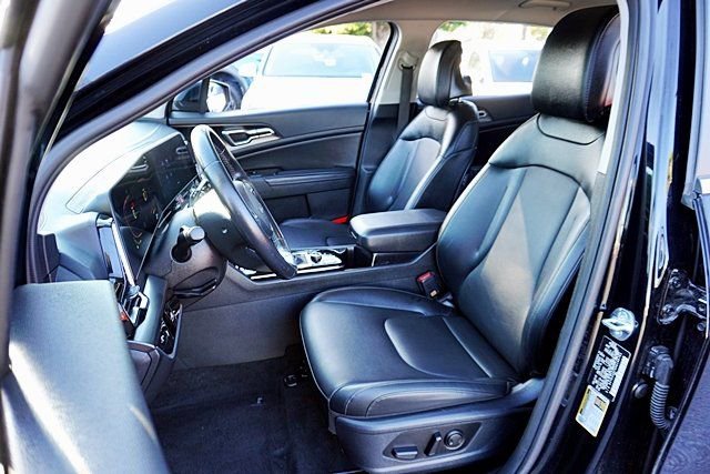 Used 2024 Kia Sportage EX image 15