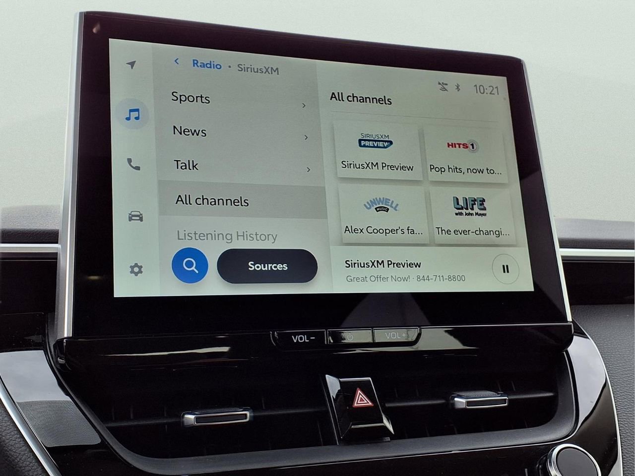 Used 2025 Toyota Corolla XLE image 16