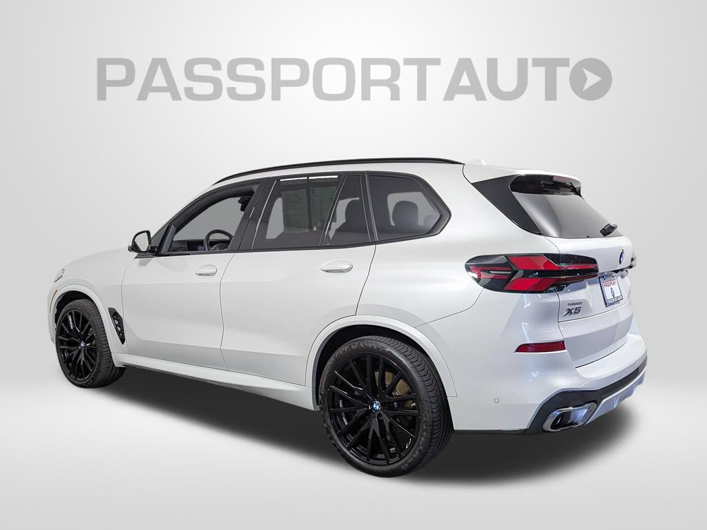 Used 2026 BMW X5 xDrive40i AWD/4WD image 3