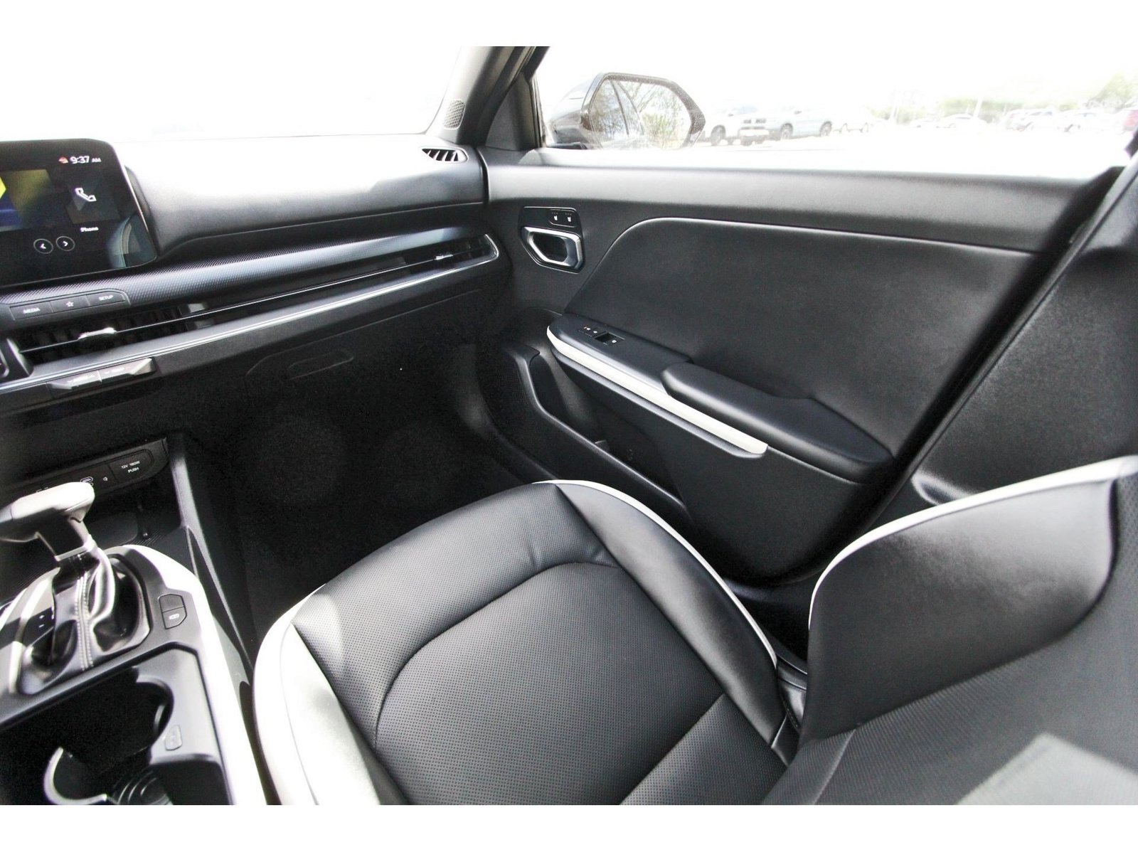 Used 2025 Kia K4 GT-Line w/ GT-Line Premium Package FWD image 11
