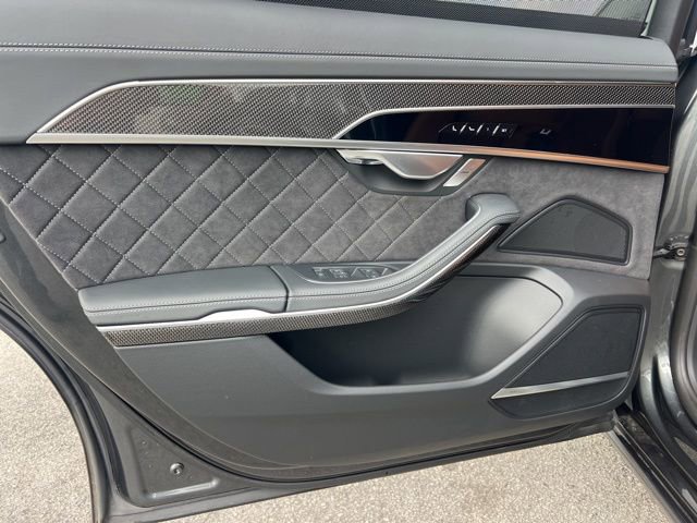 Used 2024 Audi S8 image 26