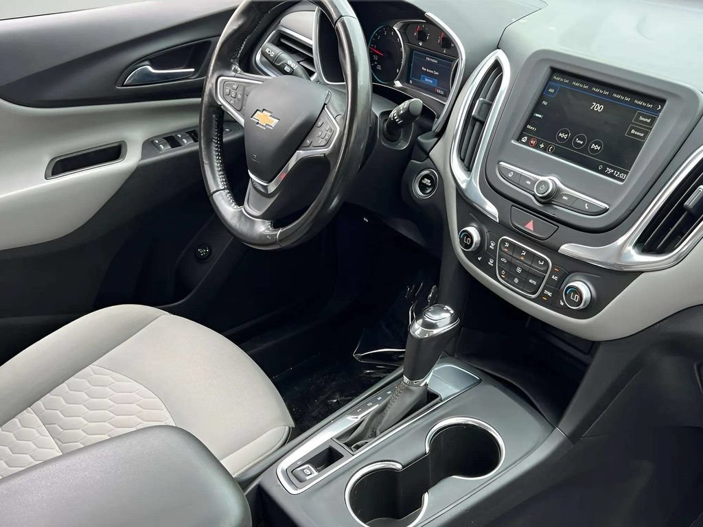 Used 2019 Chevrolet Equinox LT w/ Driver Convenience Package FWD image 6