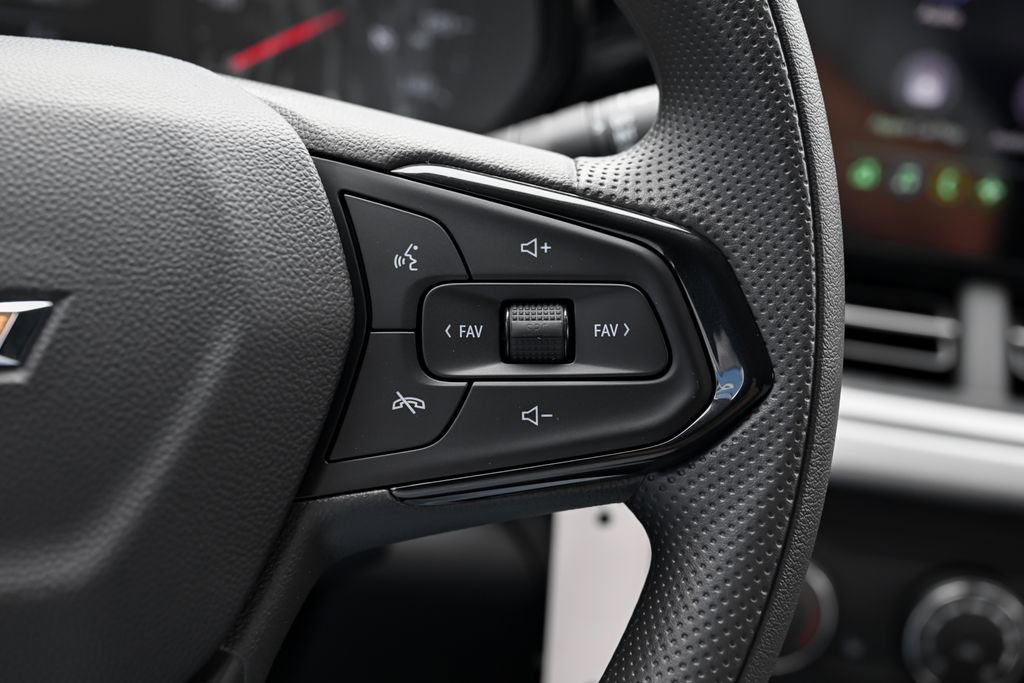 New 2026 Chevrolet Trax LS w/ LS Convenience Package FWD image 19