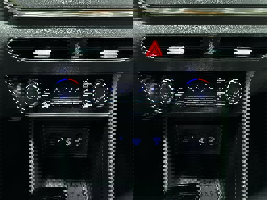 Used 2023 Hyundai Sonata SEL Plus w/ Preferred Accessory Package image 22