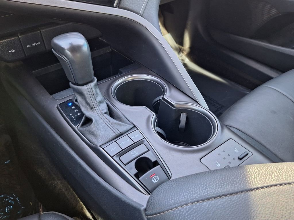 Used 2021 Toyota Camry XSE image 21