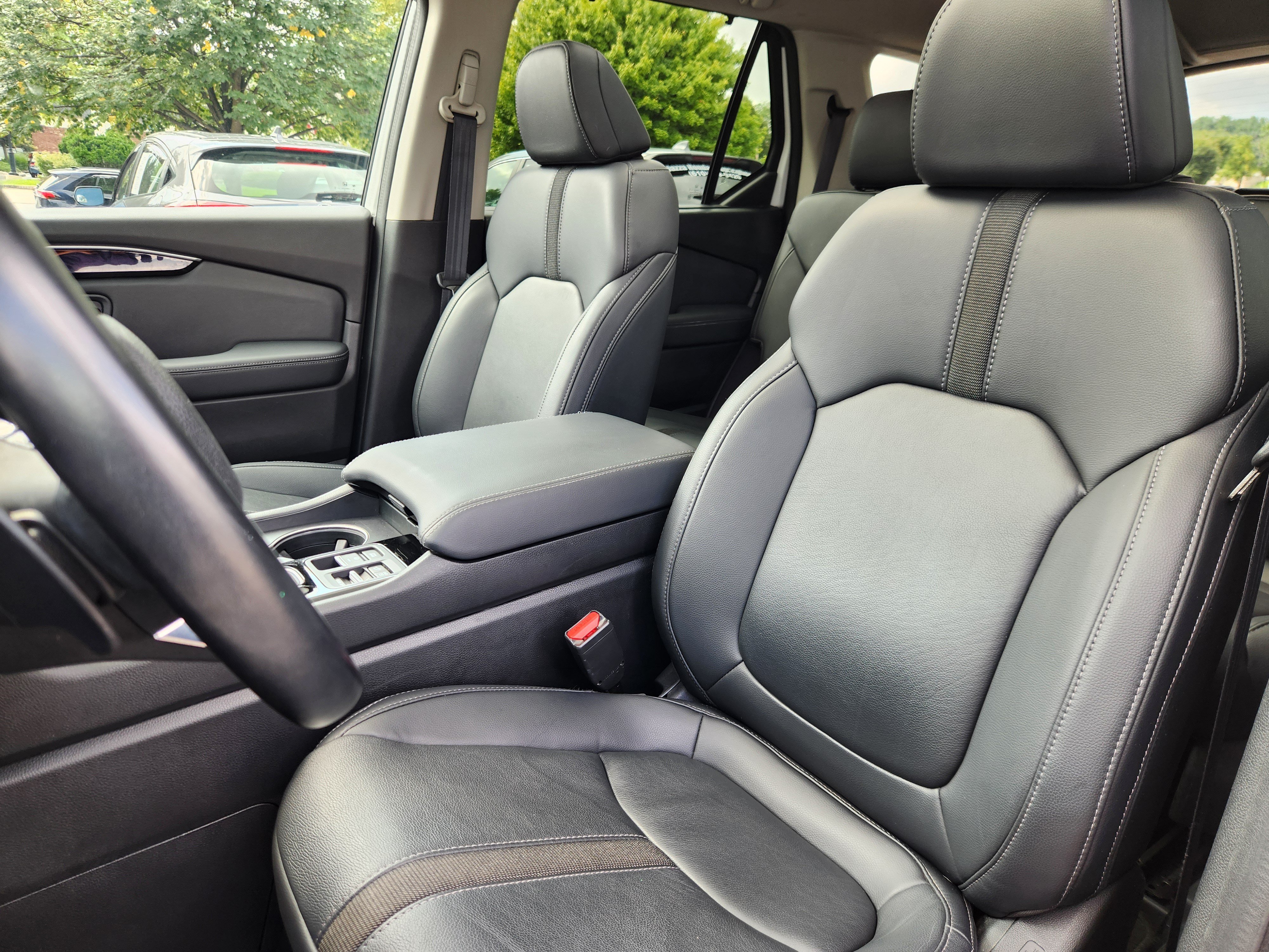 Certified 2023 Honda Pilot Touring image 7