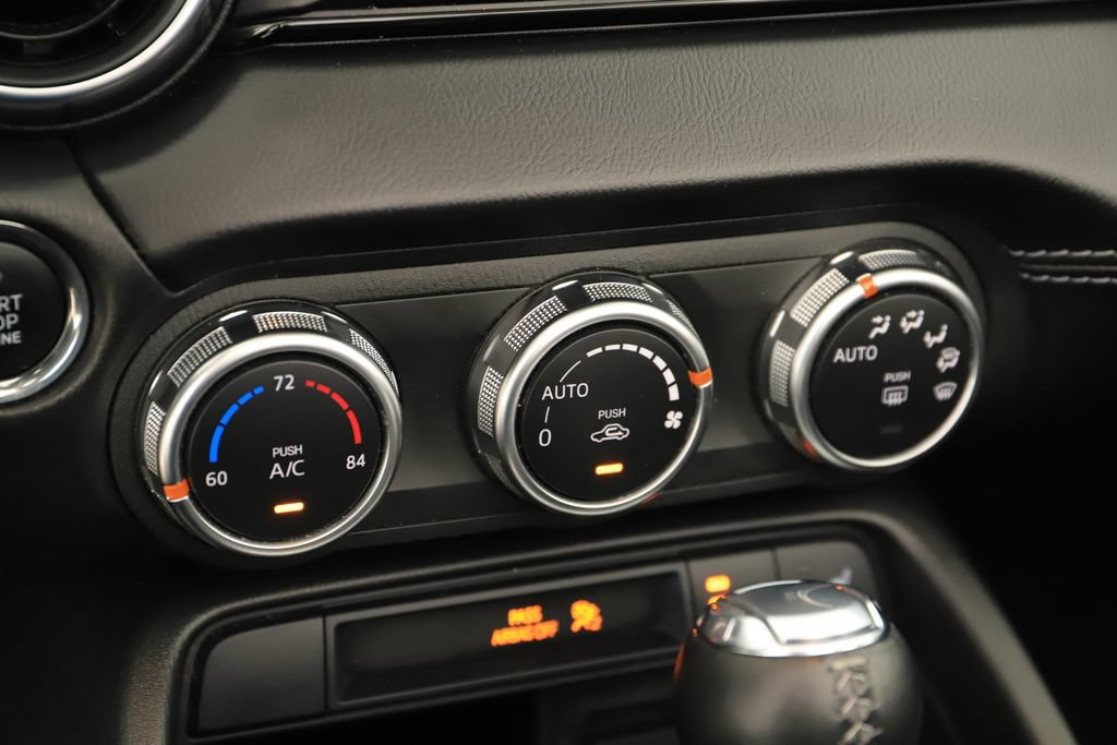 Used 2022 MAZDA MX-5 Miata Grand Touring w/ Weather Package RWD image 23