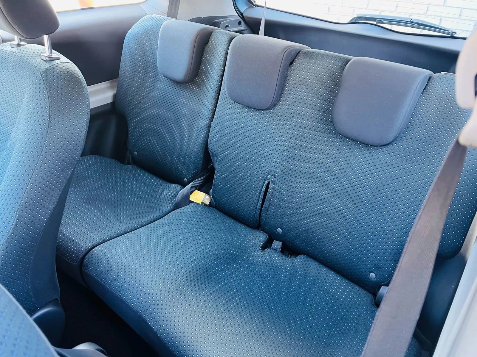 Used 2008 Toyota Yaris 2-Door Hatchback image 23