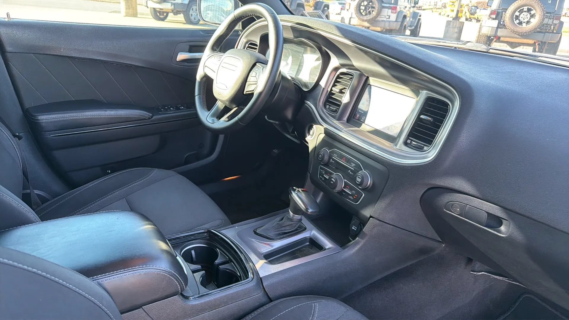 Used 2019 Dodge Charger SXT w/ Blacktop Package RWD image 67