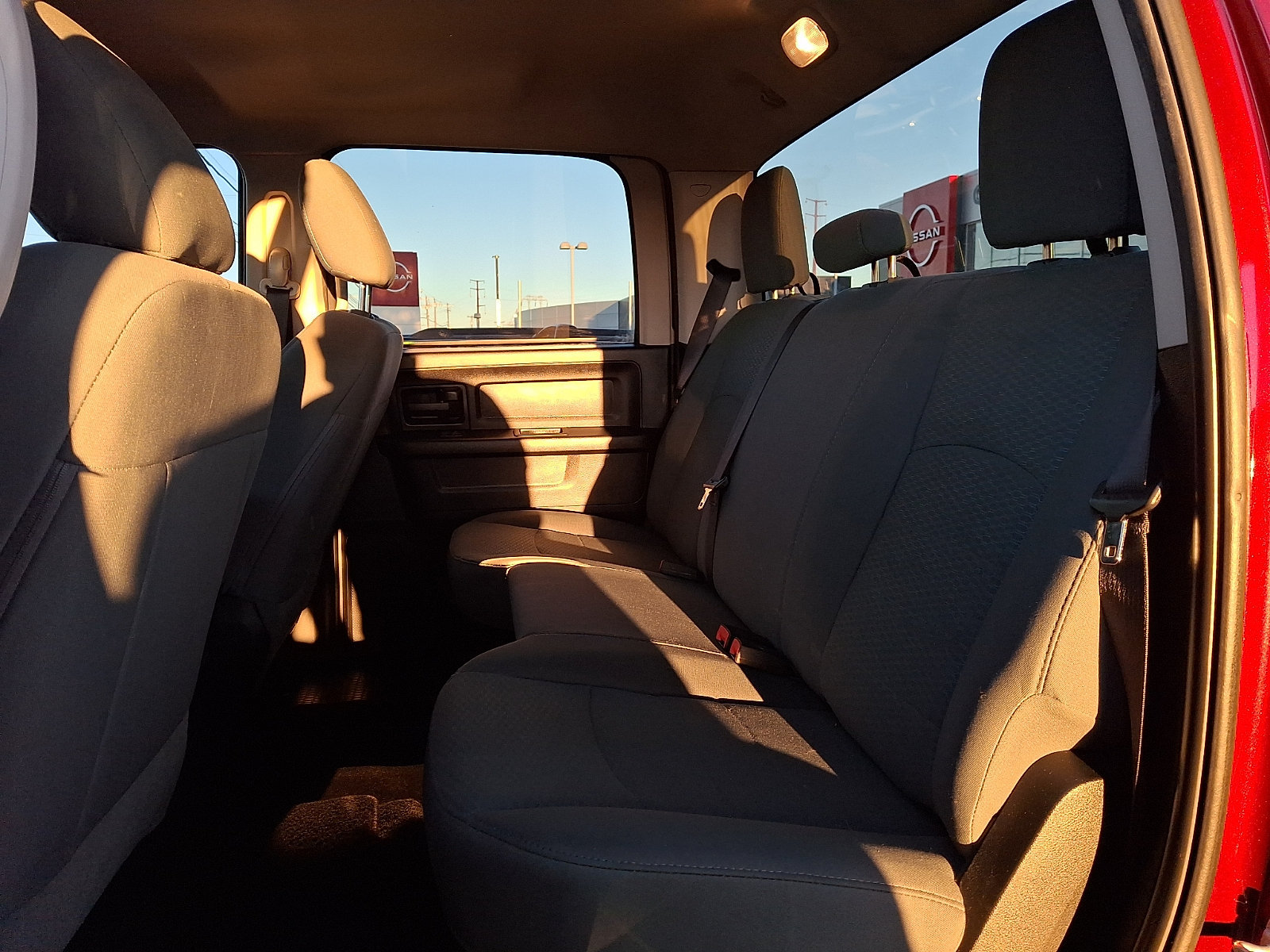 Used 2018 RAM 2500 Tradesman w/ Chrome Appearance Group AWD/4WD image 9