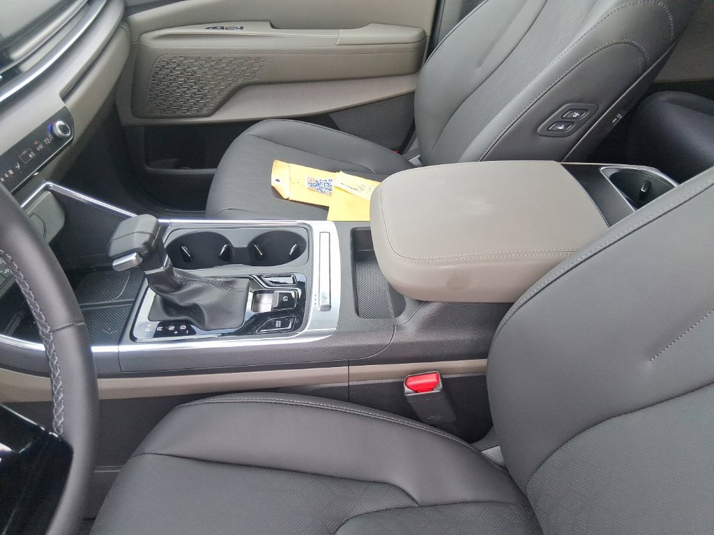 Certified 2026 Kia Carnival EX FWD image 15