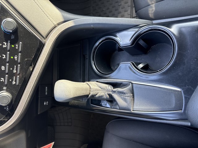 Used 2019 Toyota Camry LE FWD image 12