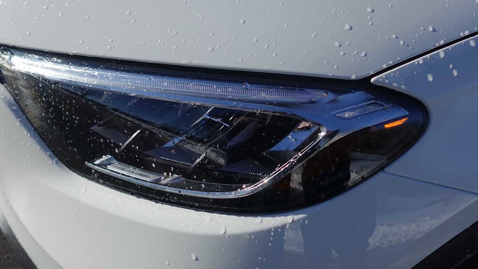 Used 2026 Mercedes-Benz GLC 300 4MATIC image 11