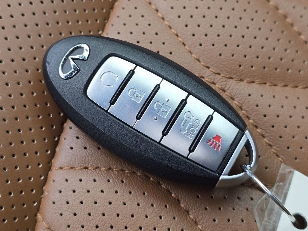 Certified 2024 INFINITI QX80 Sensory image 37