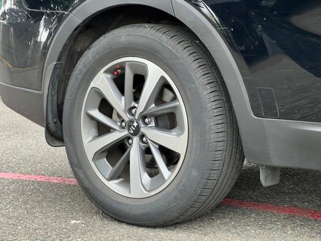 Used 2019 Kia Sorento EX AWD/4WD image 2