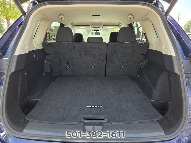 Used 2025 Nissan Rogue SV FWD image 17