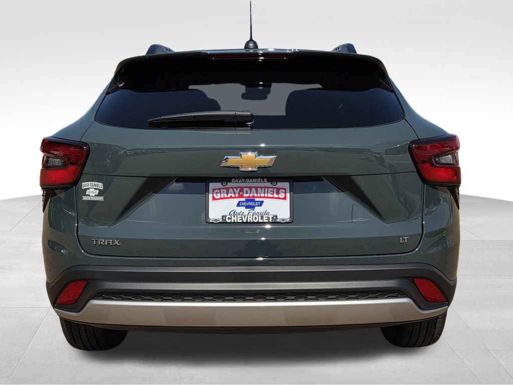 New 2026 Chevrolet Trax LT w/ LT Convenience Package FWD image 7