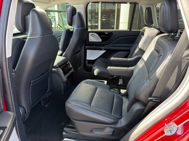 Used 2025 Lincoln Aviator Reserve w/ Equipment Group 201A AWD/4WD image 17