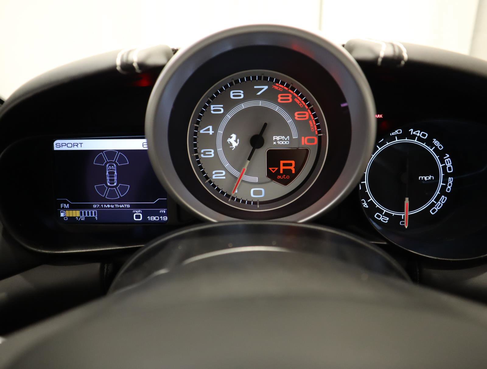 Used 2016 Ferrari California T image 36