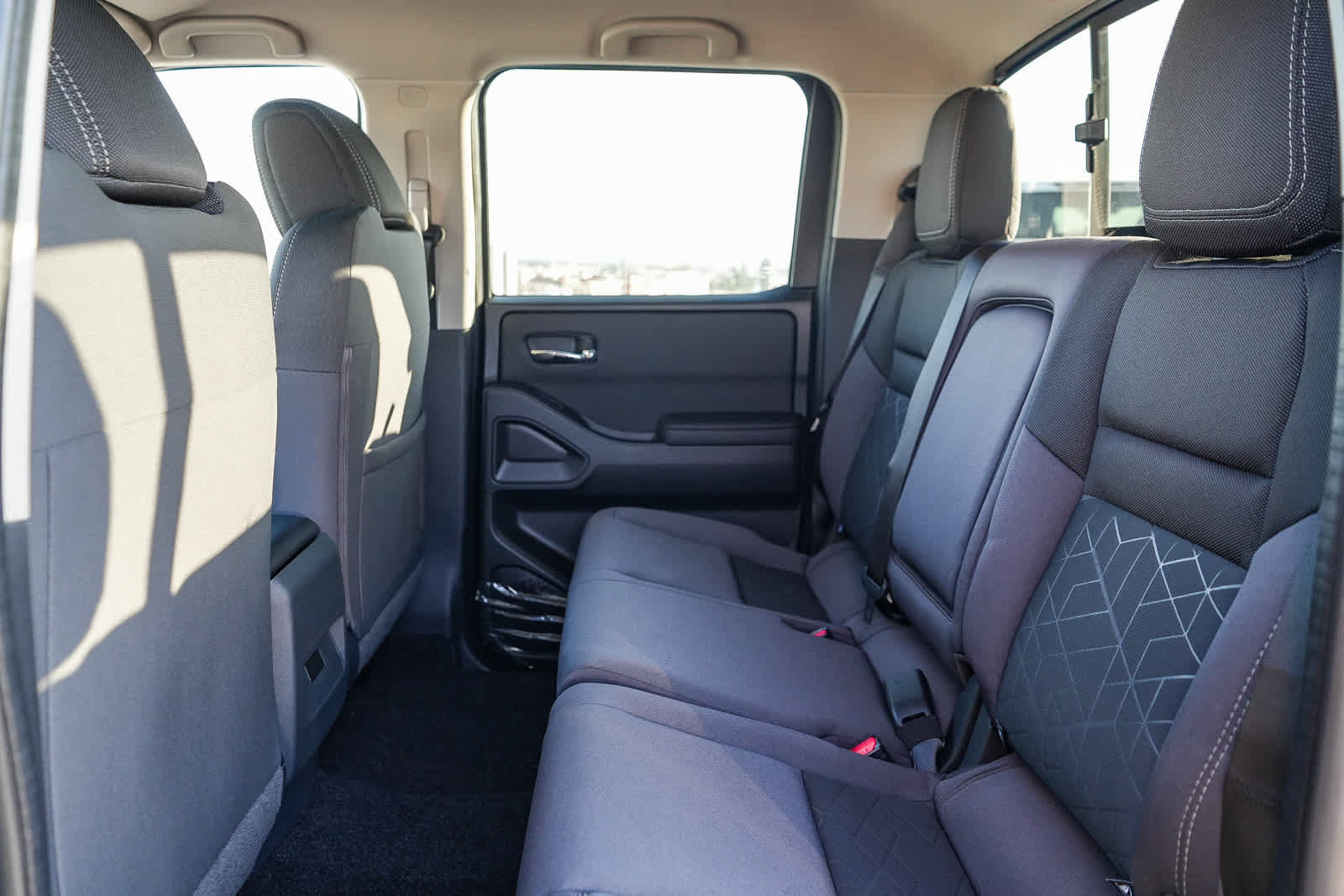 New 2027 Nissan Frontier SV RWD image 21