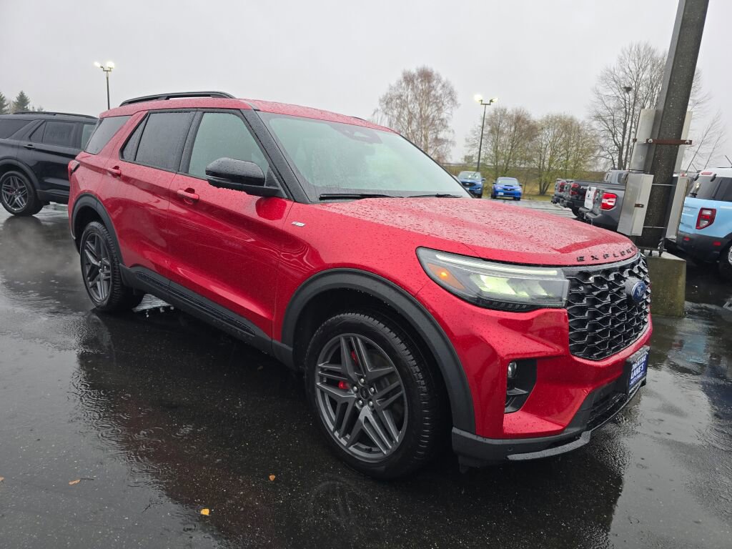 New 2025 Ford Explorer ST-Line w/ ST-Line Street Pack image 3