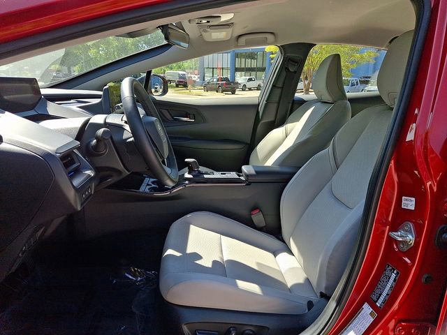 Used 2024 Toyota Prius XLE image 15