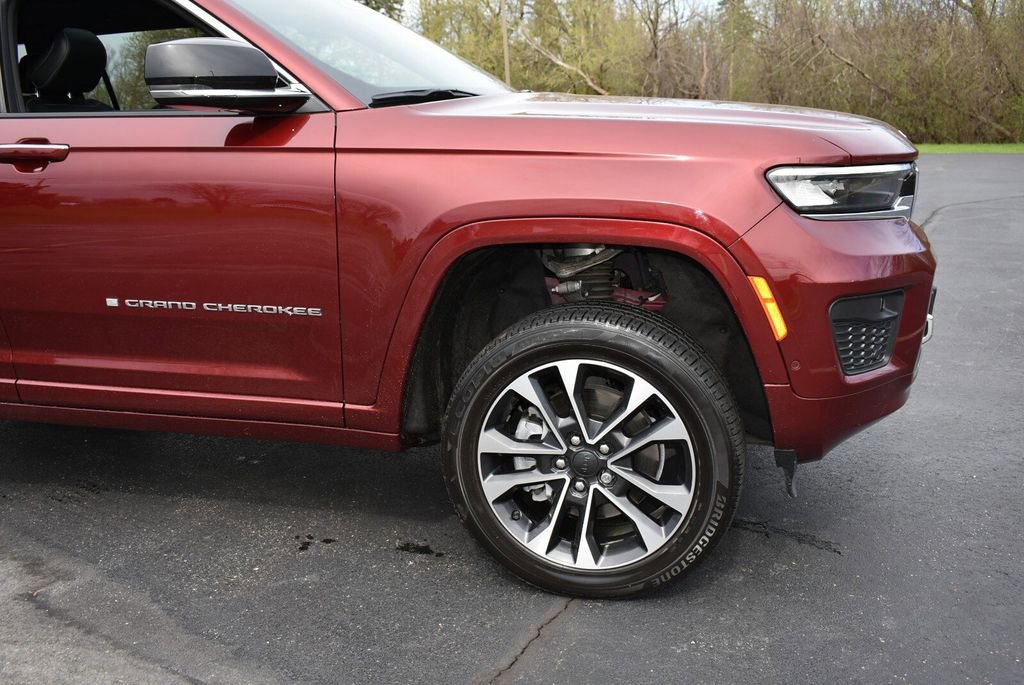 Used 2022 Jeep Grand Cherokee L Overland AWD/4WD image 3